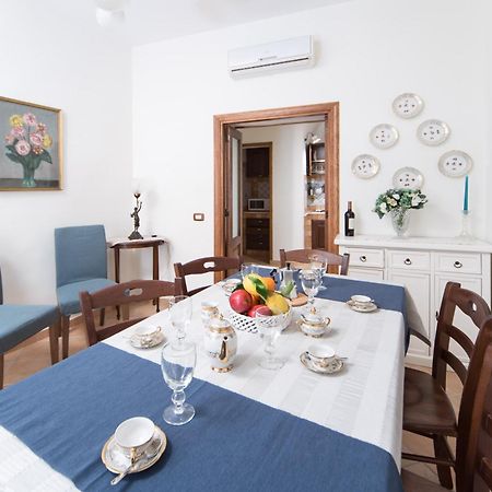 La Casa Di Assunta Naples Historical Centre Apartman Kültér fotó
